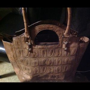 Faux tan croc tote